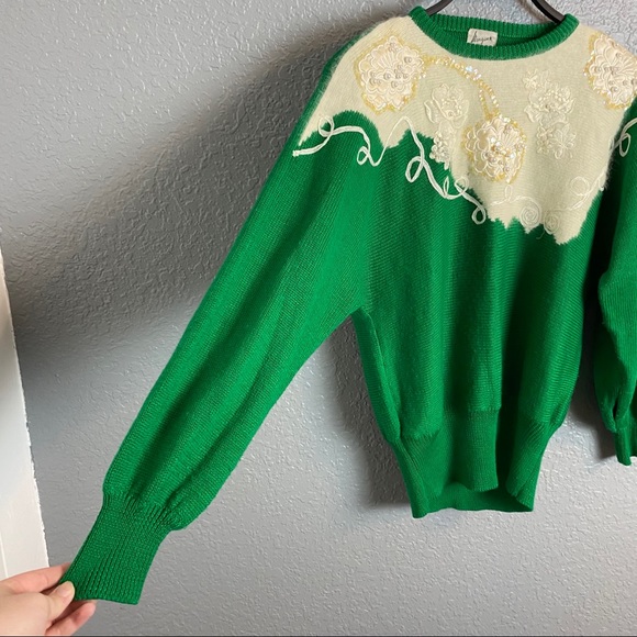 Vintage Green and Cream Women's Sweater - Picture 3 of 5